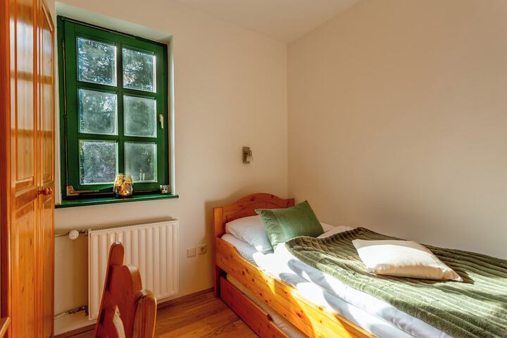 Room 16 of 54