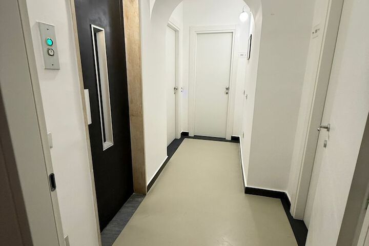Ballroom/Hall 67 of 70