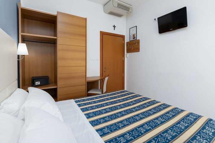 Room 14 of 54