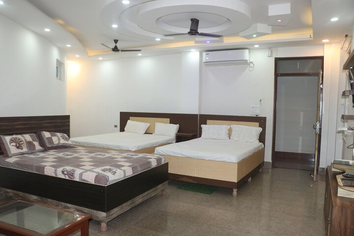 Room 13 of 55