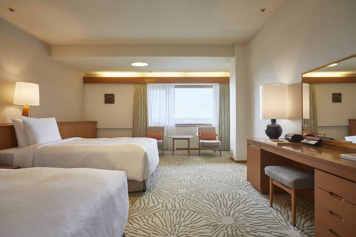 Room 10 of 70