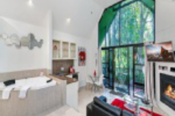 Room 73 of 180