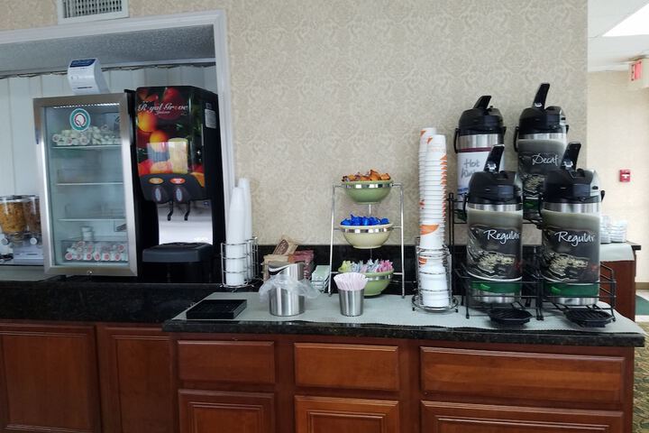 Breakfast/Coffee Service 28 of 31