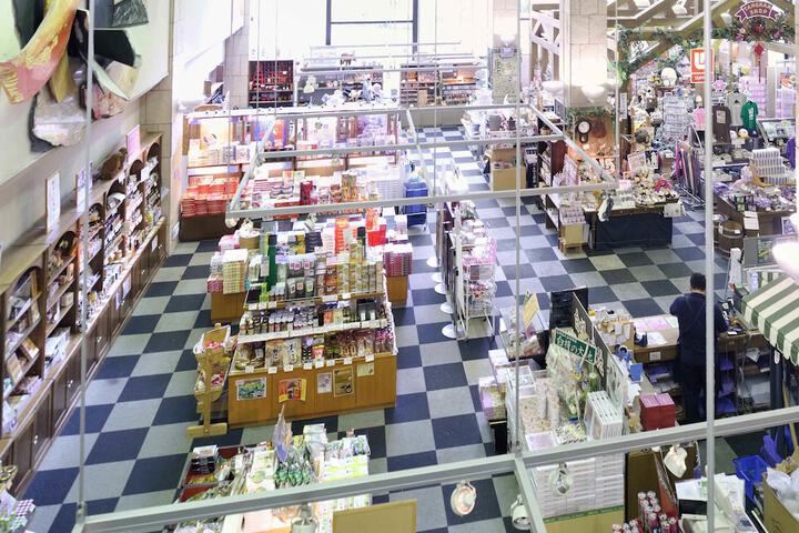 Gift Shop 24 of 39