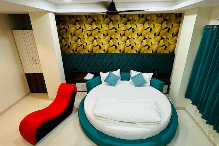 Room 19 of 29