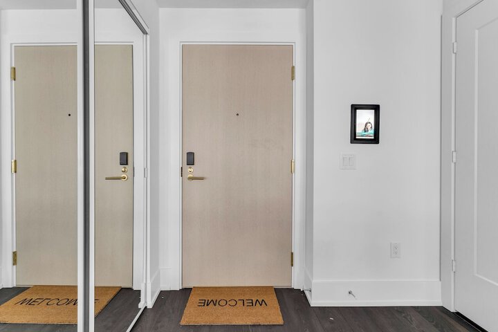 Room 34 of 85