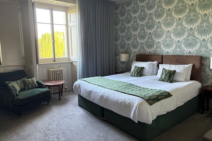 Room 31 of 104