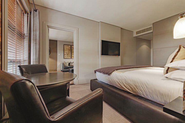 Room 36 of 65