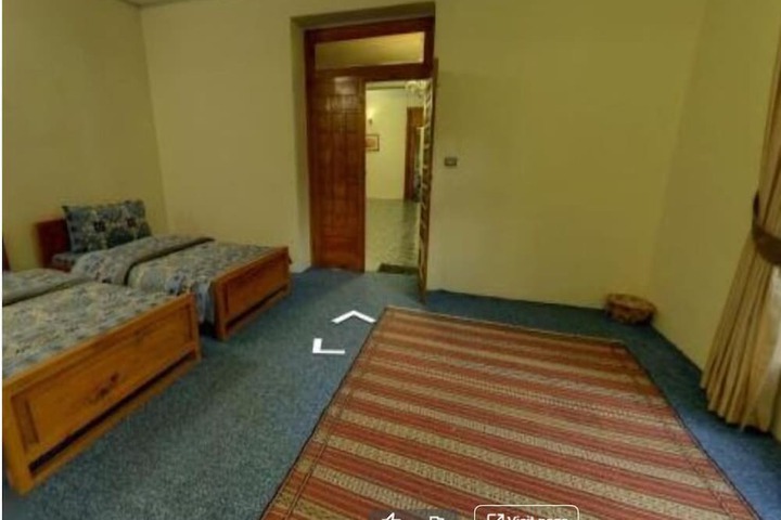 Room 7 of 24