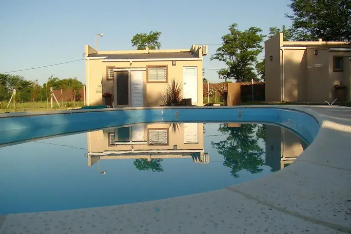 Pool 15 of 20