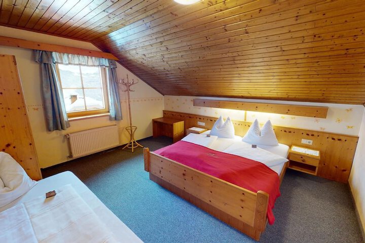 Room 12 of 59