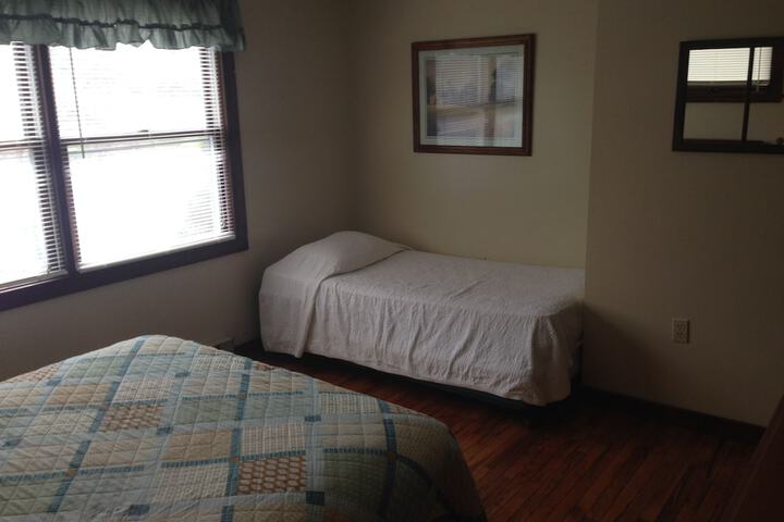 Room 61 of 122