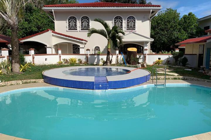 RedDoorz at Carlton Martin Hotel Masbate City