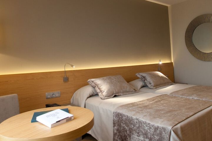 Room 13 of 44