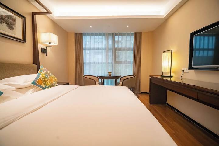 Room 14 of 111