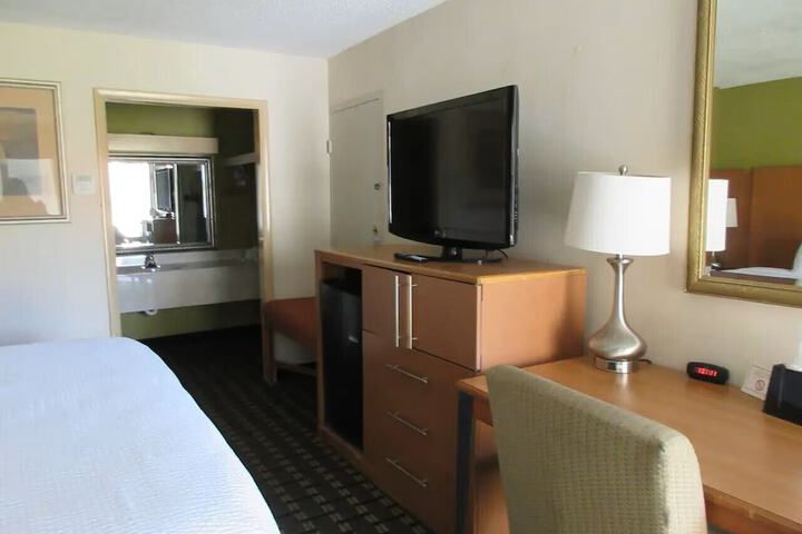 Room 47 of 190