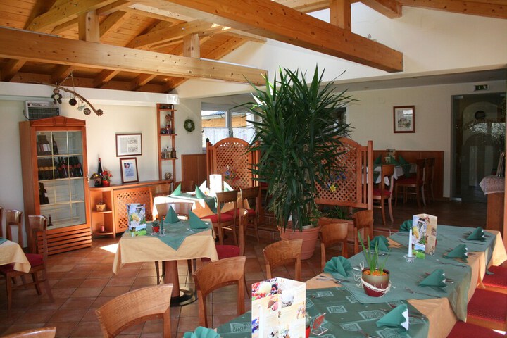 Dining 49 of 89