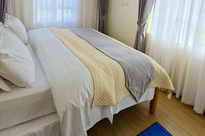Room 5 of 21