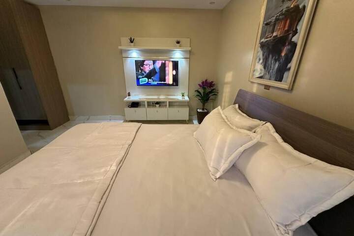 Room 17 of 37