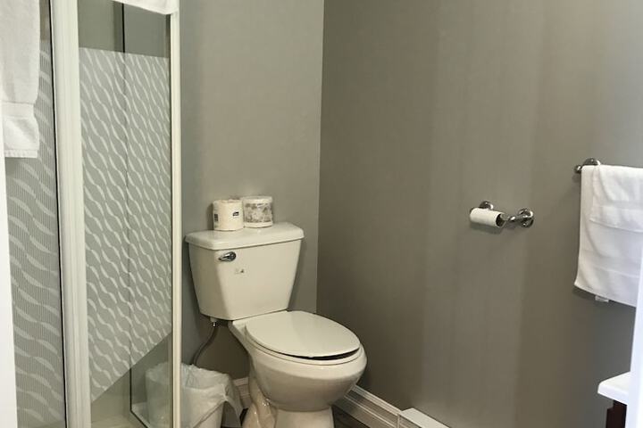 Room 22 of 28