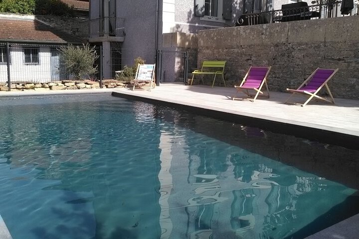 Pool 33 of 53