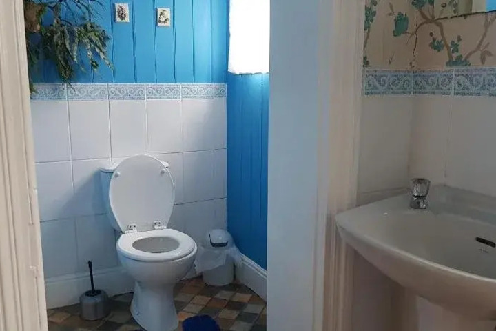 Photo 9