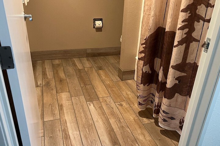 Room 65 of 80