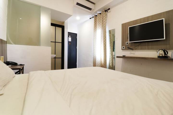 Room 14 of 79