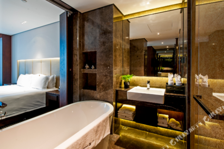 Le Noble Hotel