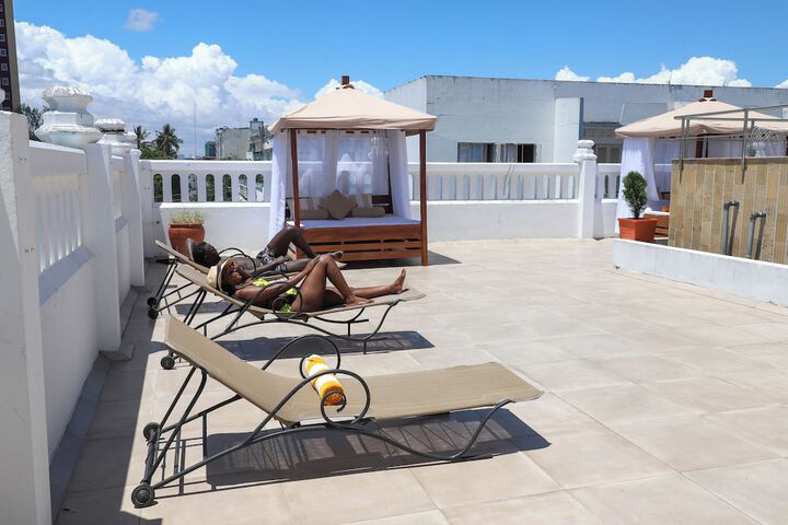 Hotel Pool