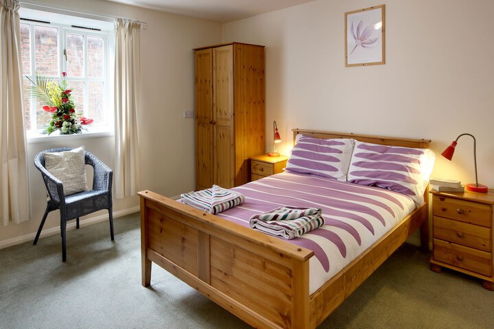 Room 27 of 103
