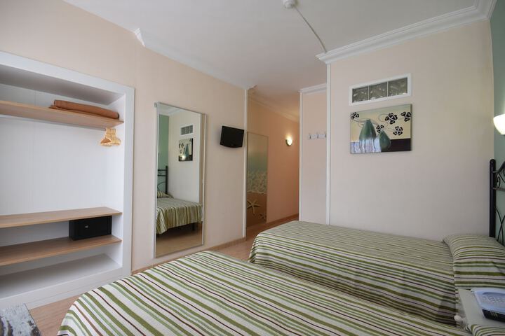 Room 21 of 61