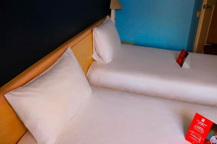 Room 14 of 69