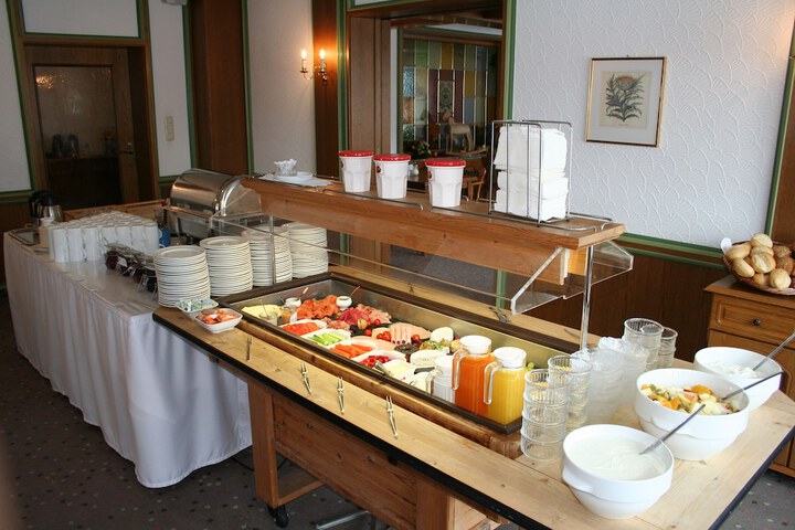 Breakfast/Coffee Service 29 of 45