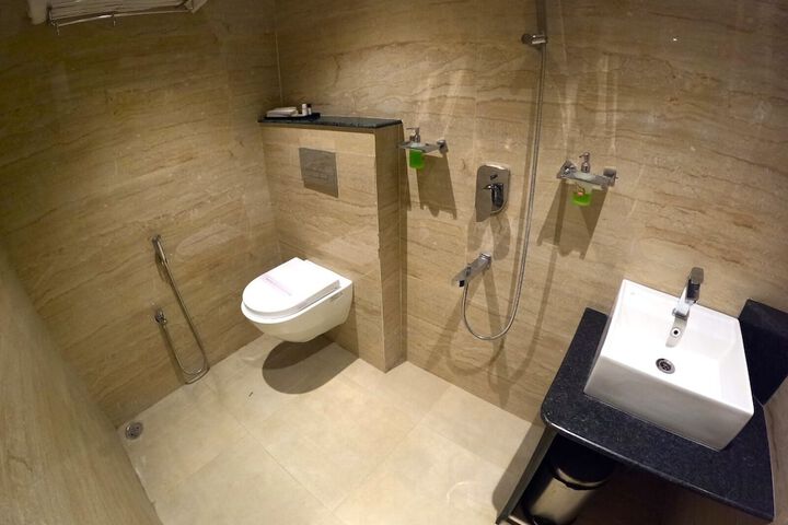 Room 54 of 125