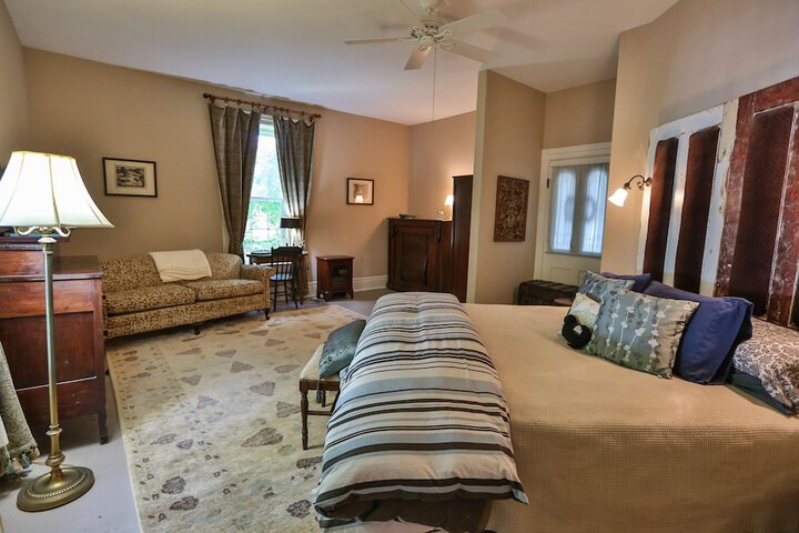 Room 9 of 45