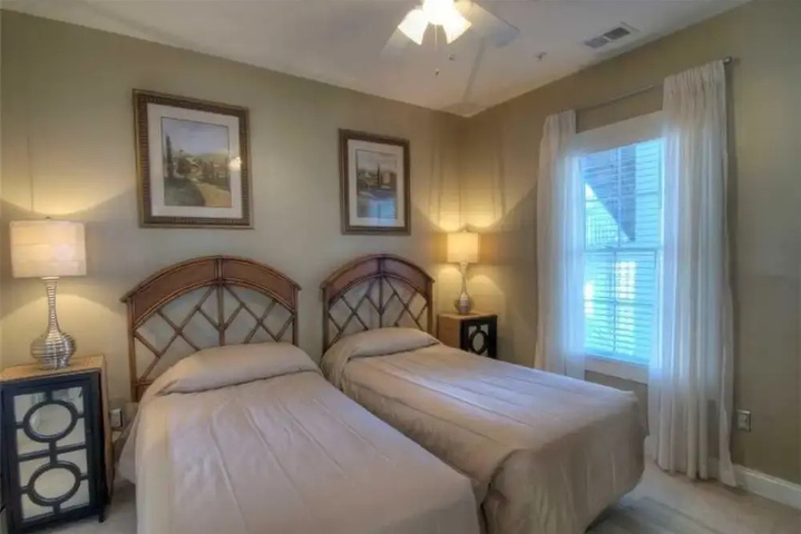 Room 5 of 15