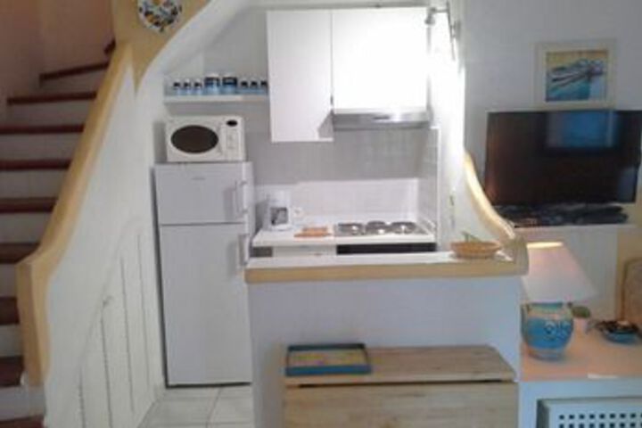 Room 12 of 19