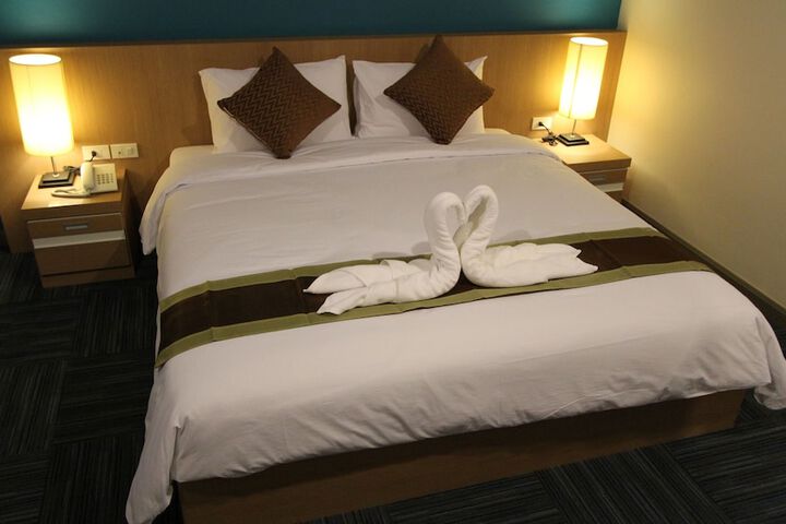 Room 10 of 74