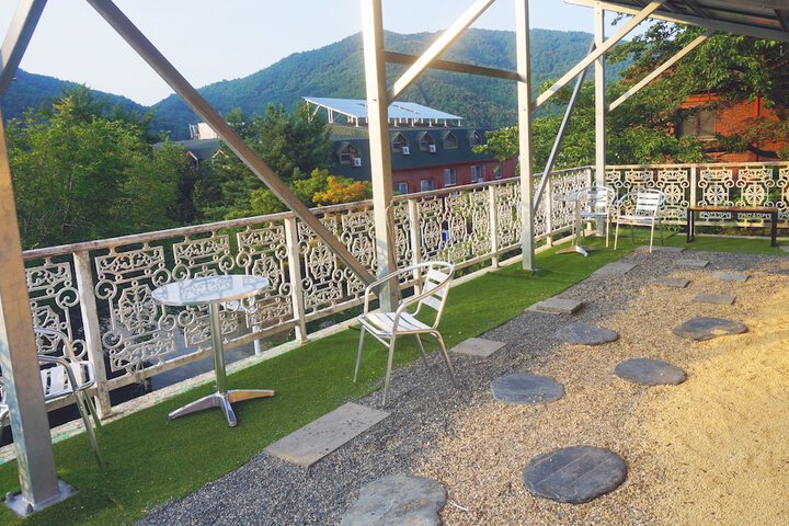 Hotel Exterior 36 of 39