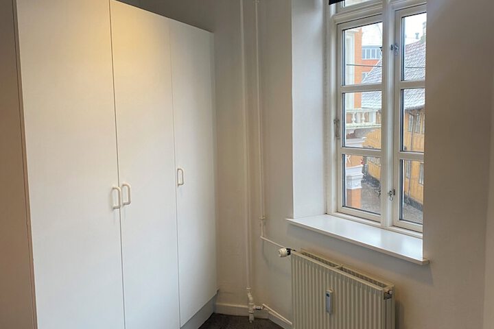 Room 3 of 26