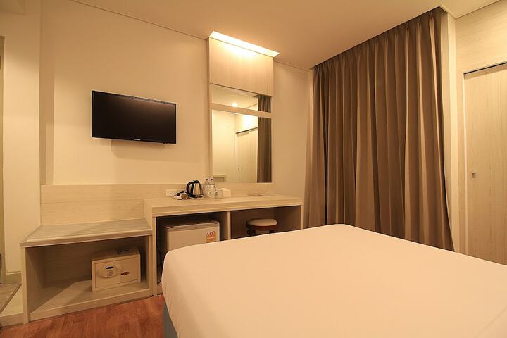 Room 25 of 56
