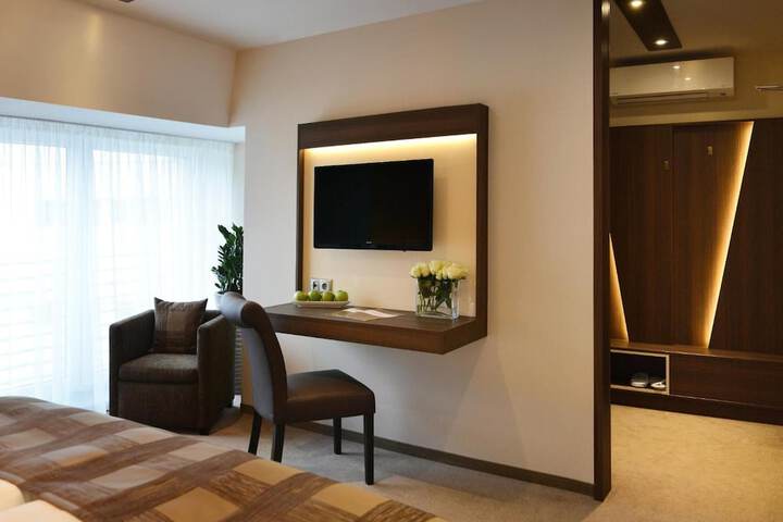 Room 15 of 57