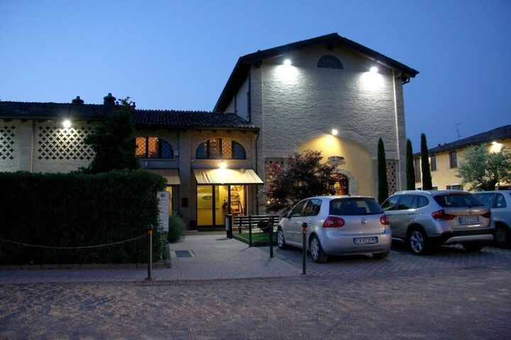 Hotel 85 of 120