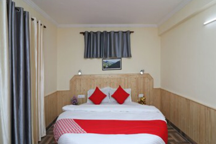 Room 14 of 27