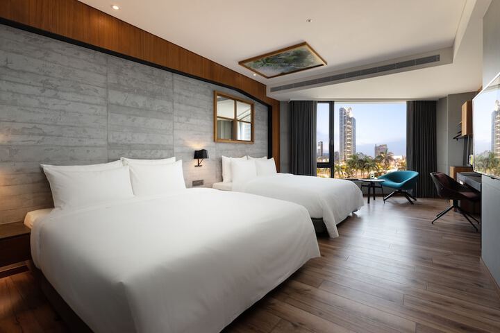 Room 47 of 89