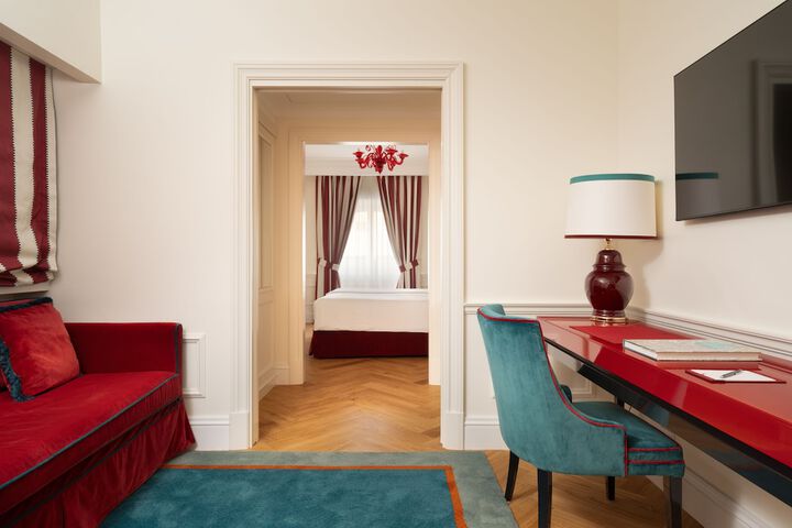 Room 38 of 90