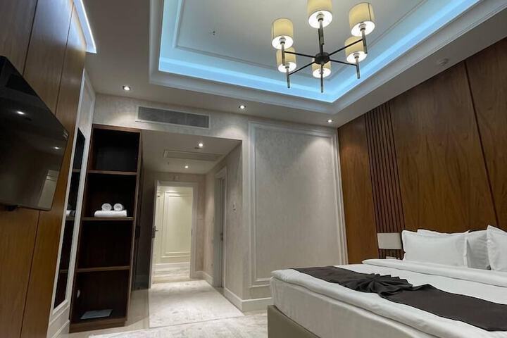 Room 5 of 45