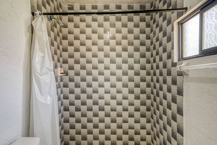 Room 41 of 65
