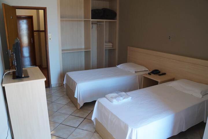 Room 18 of 27